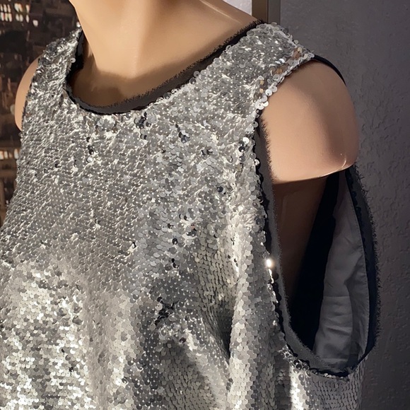 silver sequins, cold shoulder dress - Picture 7 of 15